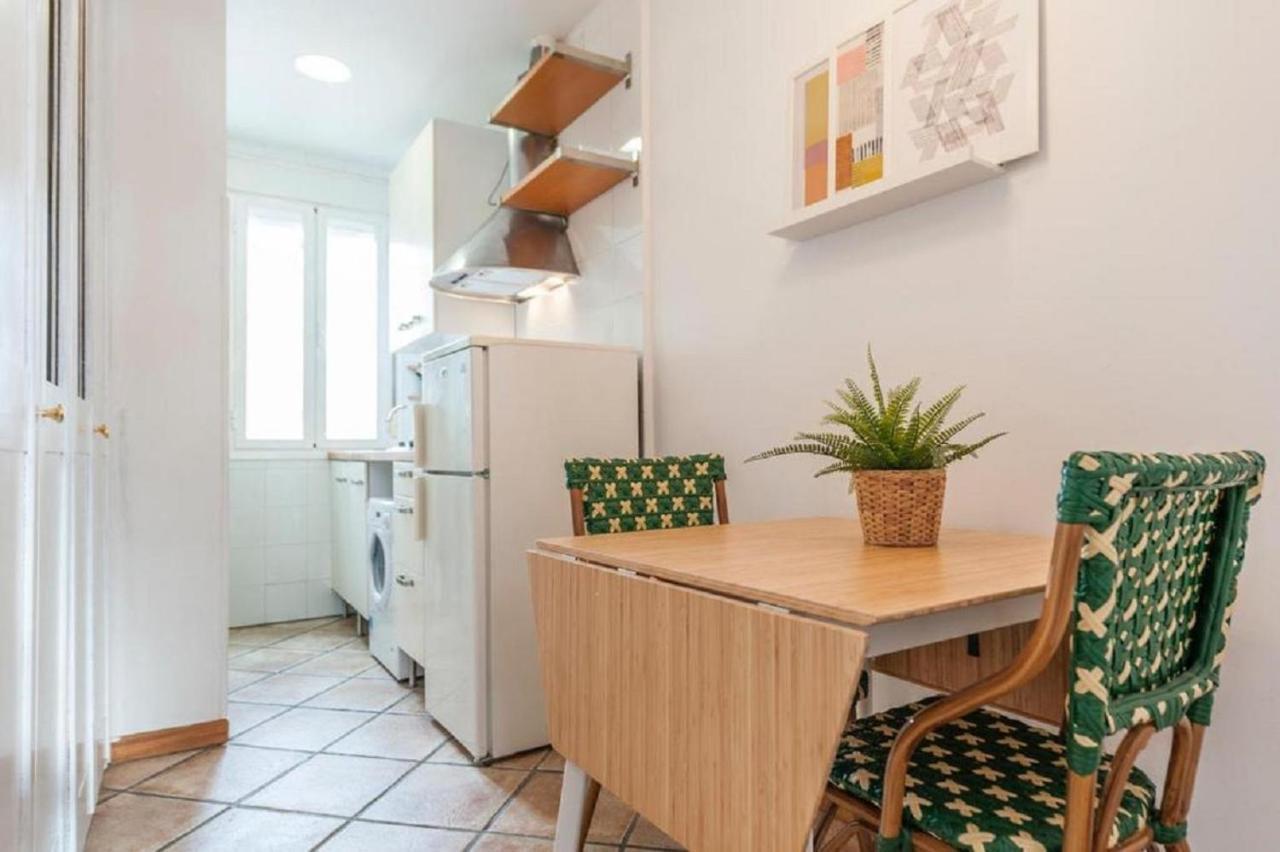 Guernica III Apartment Madrid Bagian luar foto